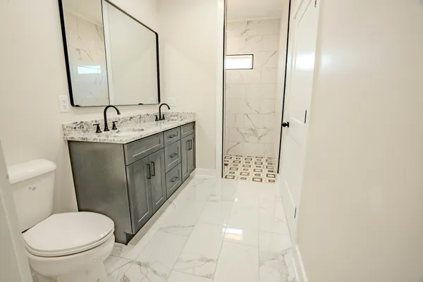 $379,500 | 161 Bear Drive, Loretto, TN 38469