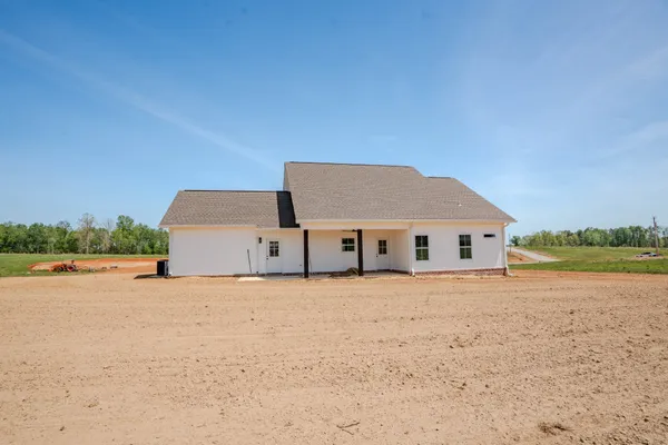 $379,500 | 161 Bear Drive, Loretto, TN 38469