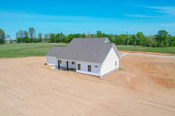 $379,500 | 161 Bear Drive, Loretto, TN 38469