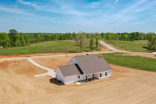 $379,500 | 161 Bear Drive, Loretto, TN 38469