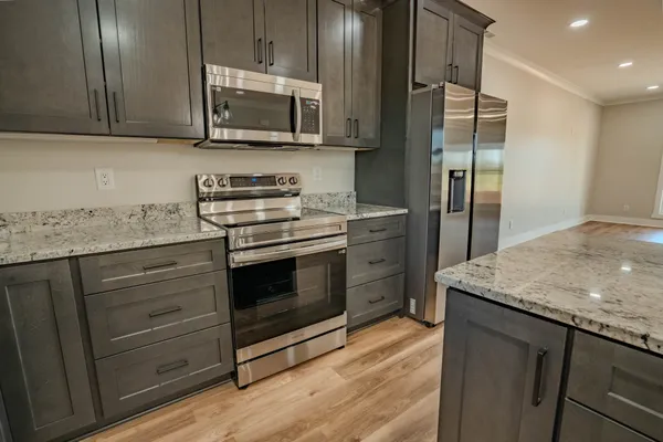 $379,500 | 161 Bear Drive, Loretto, TN 38469