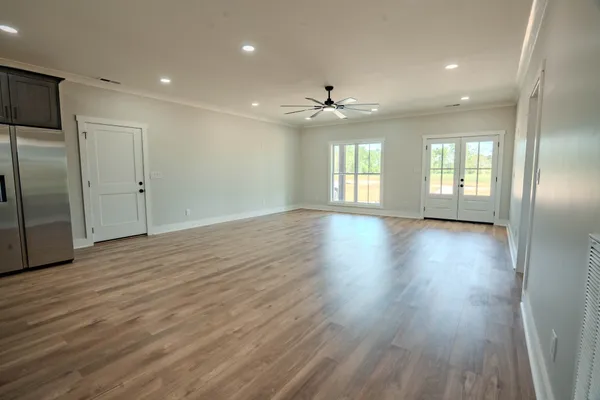 $379,500 | 161 Bear Drive, Loretto, TN 38469