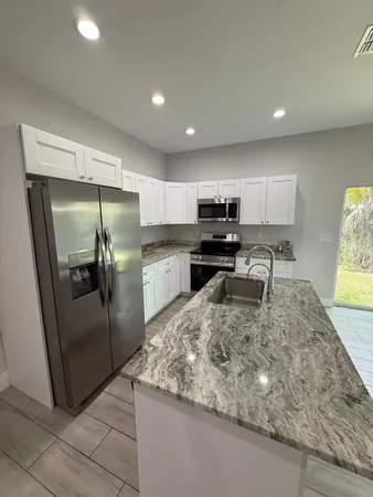 $2,450 | 4800 15th Street Southwest, Lehigh Acres, FL 33973