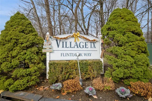$380,000 | 148 Flintlock Way, Unit E, Yorktown Heights, NY 10598
