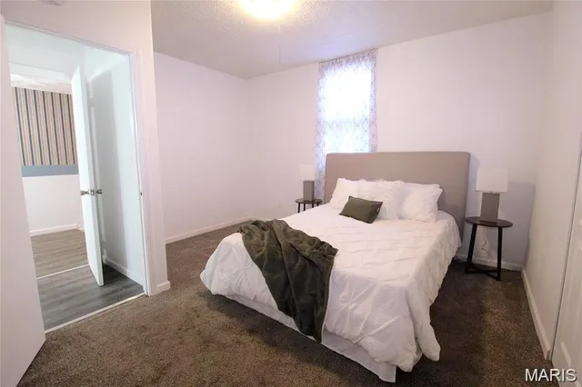 $1,250 | 413 North Center Street, Collinsville, IL 62234