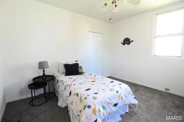 $1,250 | 413 North Center Street, Collinsville, IL 62234