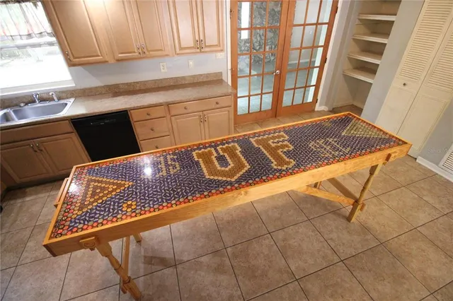 a view of utility room