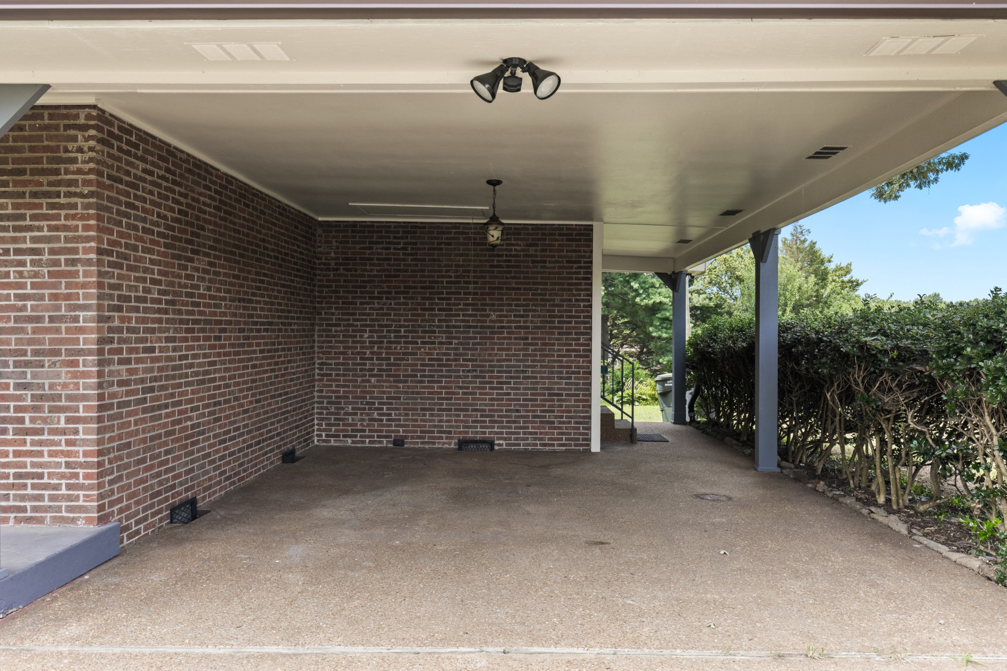 2209 Ruth Street Springfield, TN 37172 - Photo 3 of 48