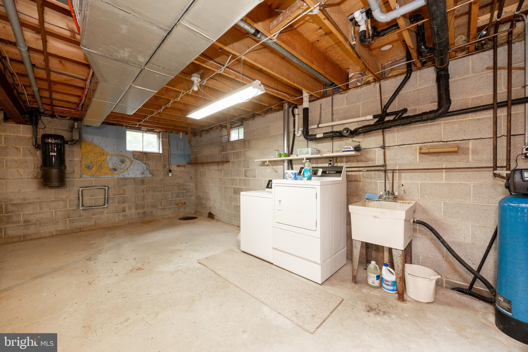 741 Cowpath Road Telford, PA 18969 - Photo 49 of 72 a view of a storage & utility room