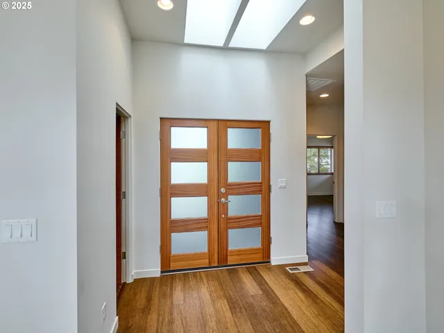 $799,000 | 500 Yapa Drive, Silverton, OR 97381