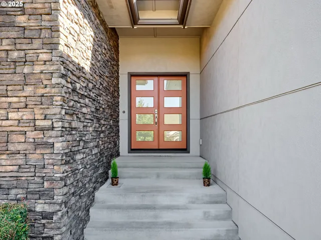 $799,000 | 500 Yapa Drive, Silverton, OR 97381