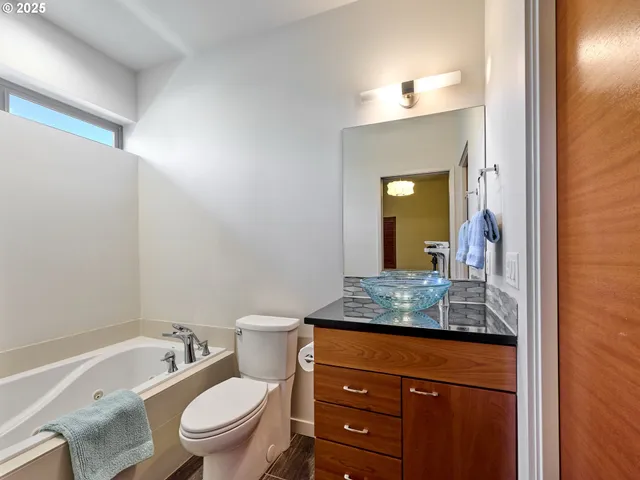 $799,000 | 500 Yapa Drive, Silverton, OR 97381