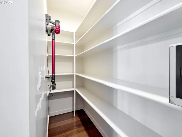 $799,000 | 500 Yapa Drive, Silverton, OR 97381