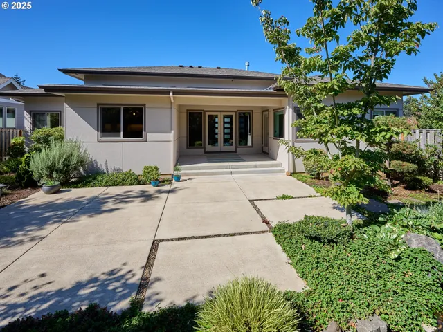 $799,000 | 500 Yapa Drive, Silverton, OR 97381