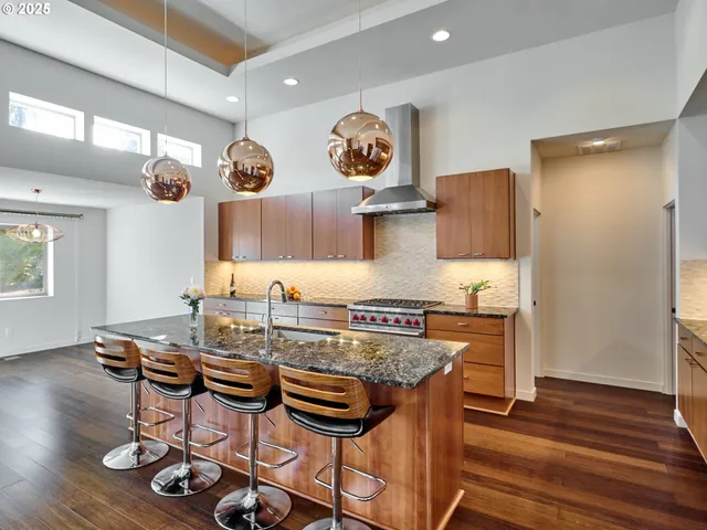 $799,000 | 500 Yapa Drive, Silverton, OR 97381