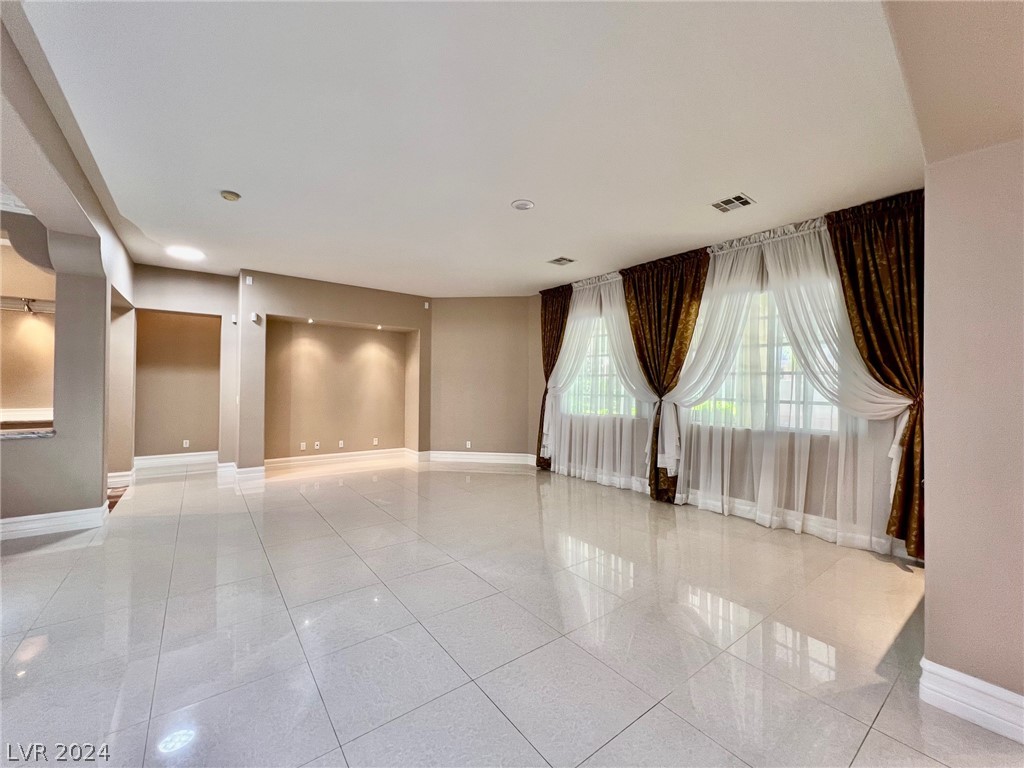 9927 Ridge Manor Avenue Las Vegas, NV 89148 - Photo 7 of 26