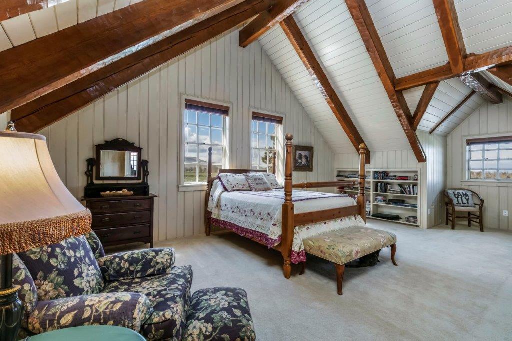 10572 Fleming Road Powell Butte, OR 97753 - Photo 17 of 54 High ceilings & lots of light