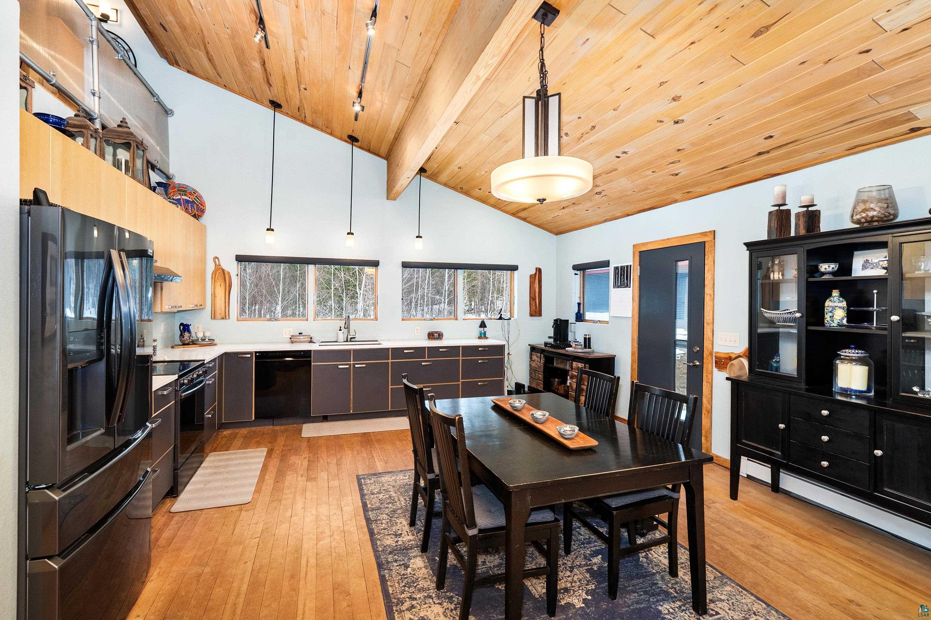 851 Forest Heights Road Two Harbors, MN 55616 - Photo 8 of 57