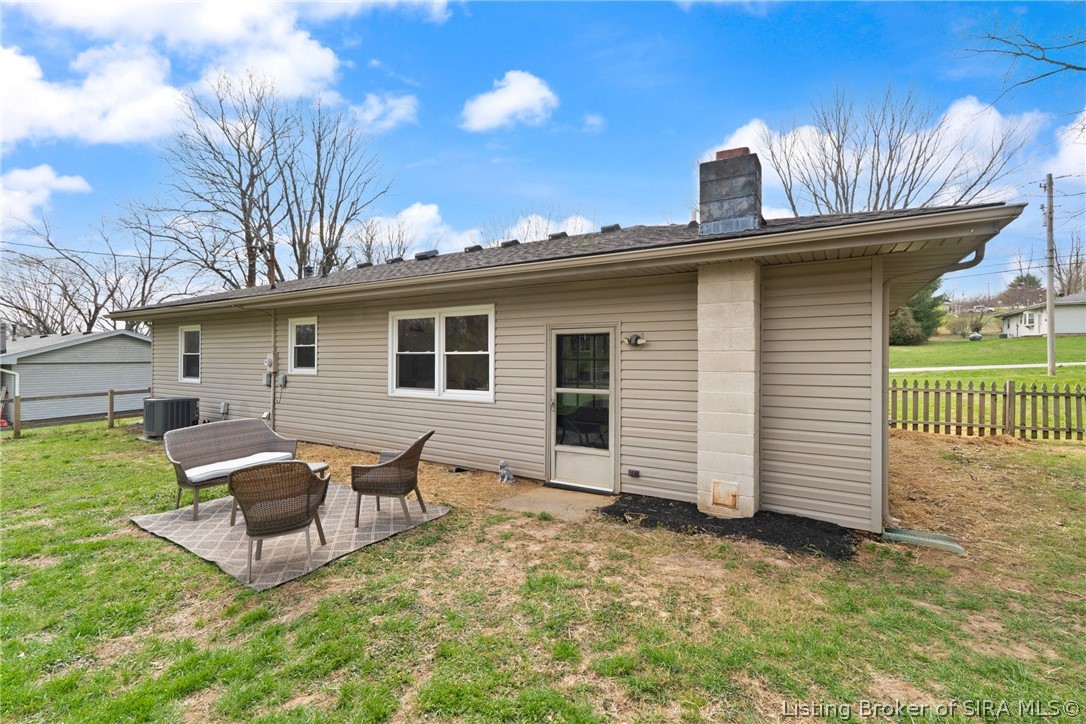 7133 Peach Tree Lane Georgetown, IN 47122 - Photo 30 of 32