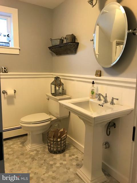 4627 Steltz Road New Freedom, PA 17349 - Photo 14 of 29 1st floor Powder room