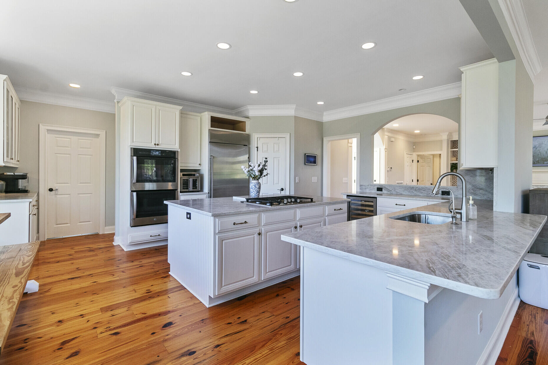 4882 Sound View Drive Mount Pleasant, SC 29466 - Photo 19 of 80 Spacious Kitchen