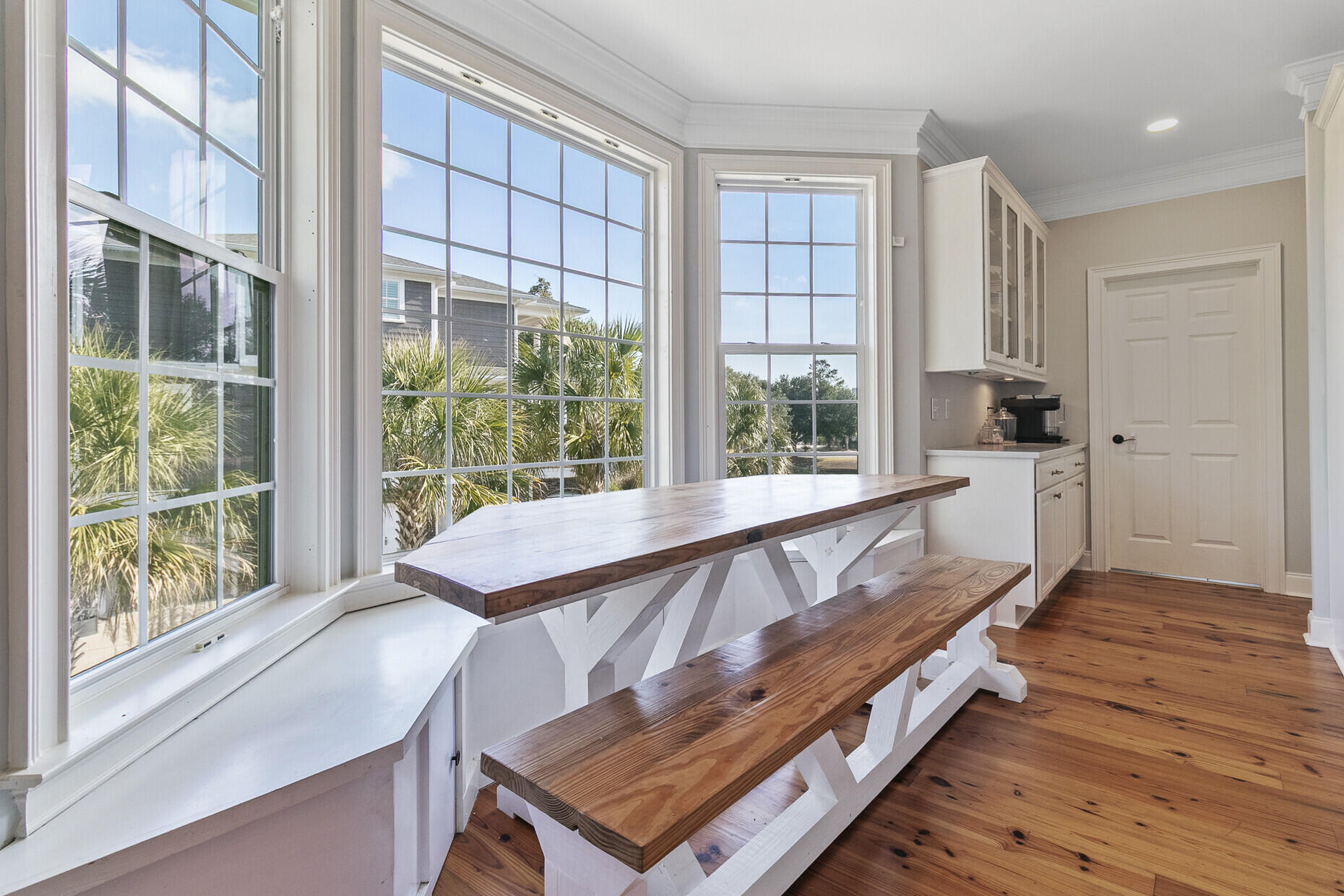 4882 Sound View Drive Mount Pleasant, SC 29466 - Photo 23 of 80 Eat In Table Space