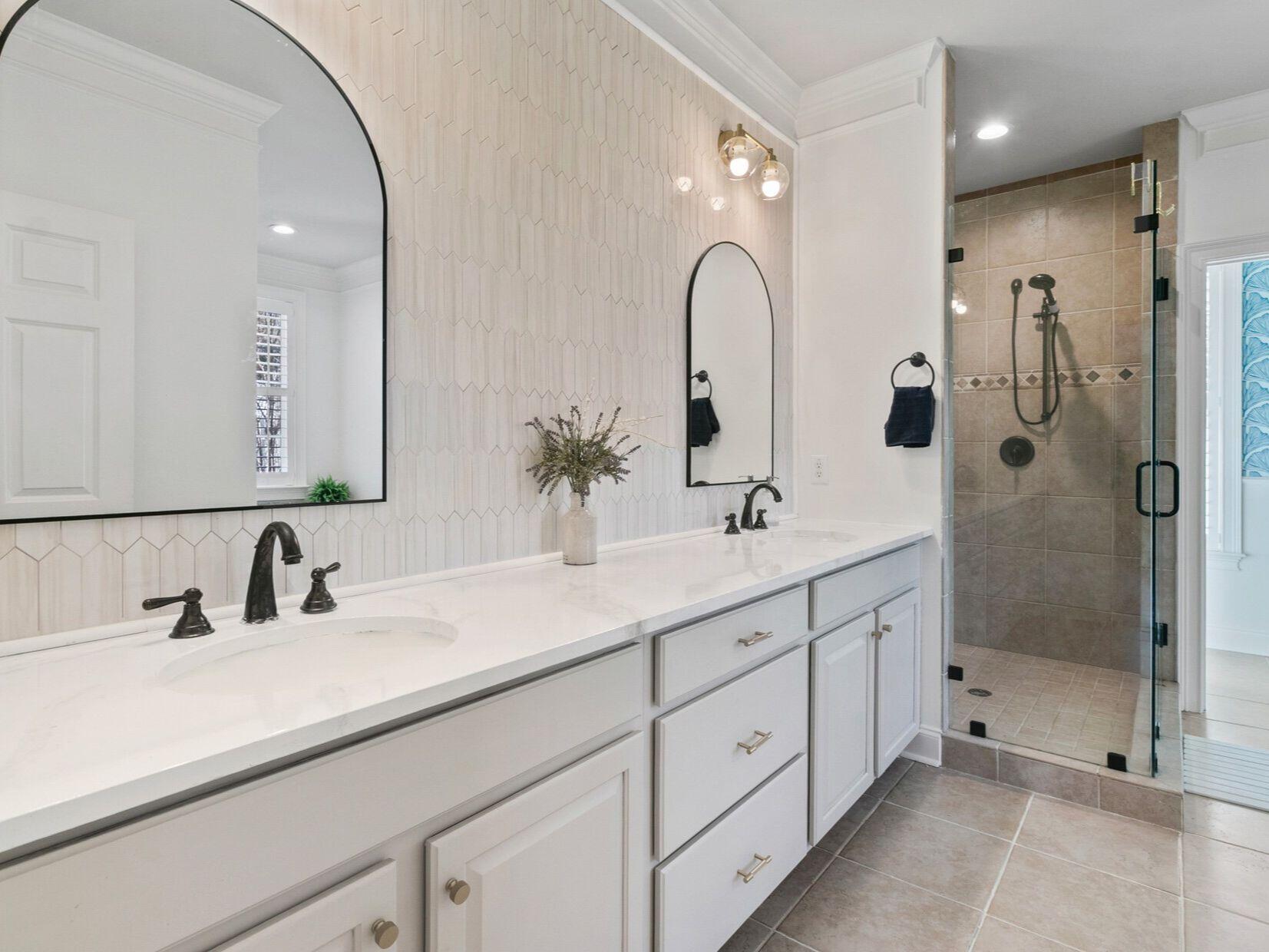 4882 Sound View Drive Mount Pleasant, SC 29466 - Photo 32 of 80 Primary Bath