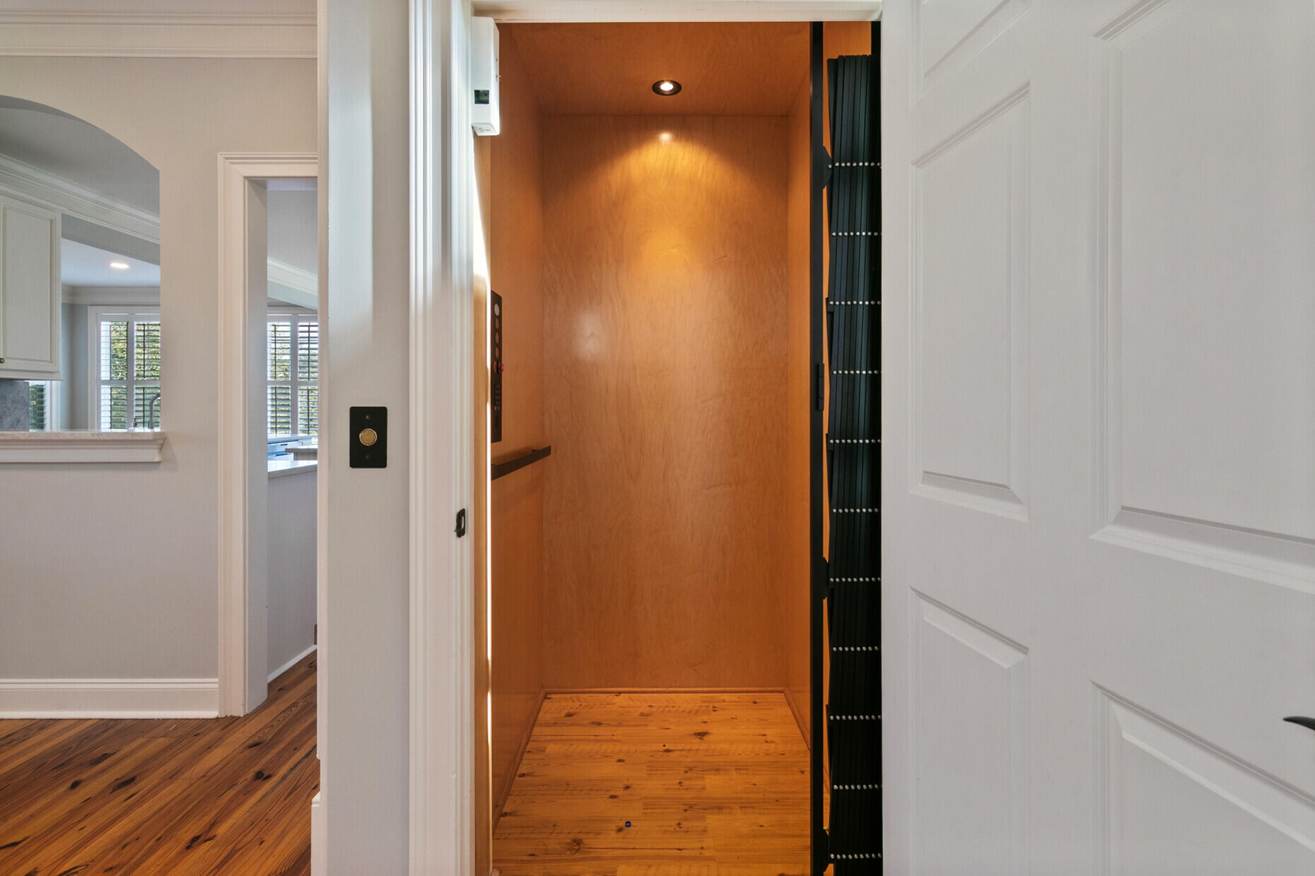 4882 Sound View Drive Mount Pleasant, SC 29466 - Photo 35 of 80 3 Stop Elevator