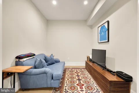 $4,100,000 | 5537 Hawthorne Place Northwest, Washington, DC 20016