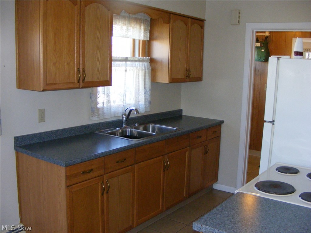 689 Weller Road Elyria, OH 44035 - Photo 18 of 24 Gallery Image 18