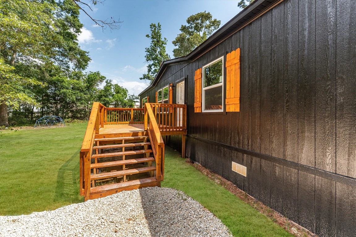 16465 Hickory Road Conroe, TX 77302 - Photo 5 of 42 a view of outdoor space and yard