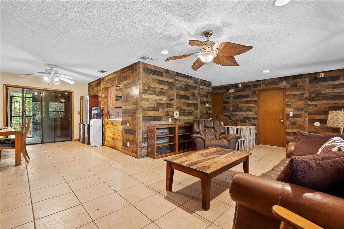 4871 Coconut Boulevard The Acreage, FL 33411 - Photo 12 of 33 06-JLC_5628