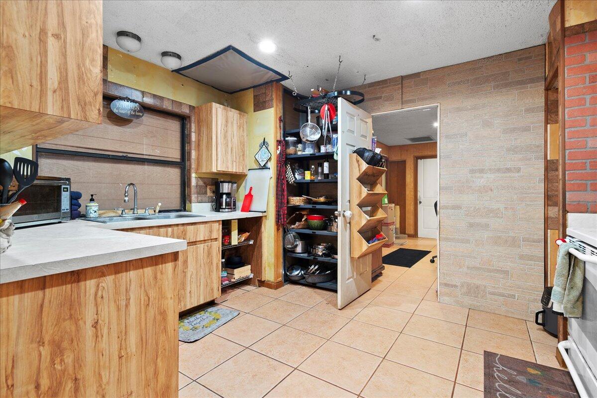 4871 Coconut Boulevard The Acreage, FL 33411 - Photo 21 of 33 08-JLC_5638