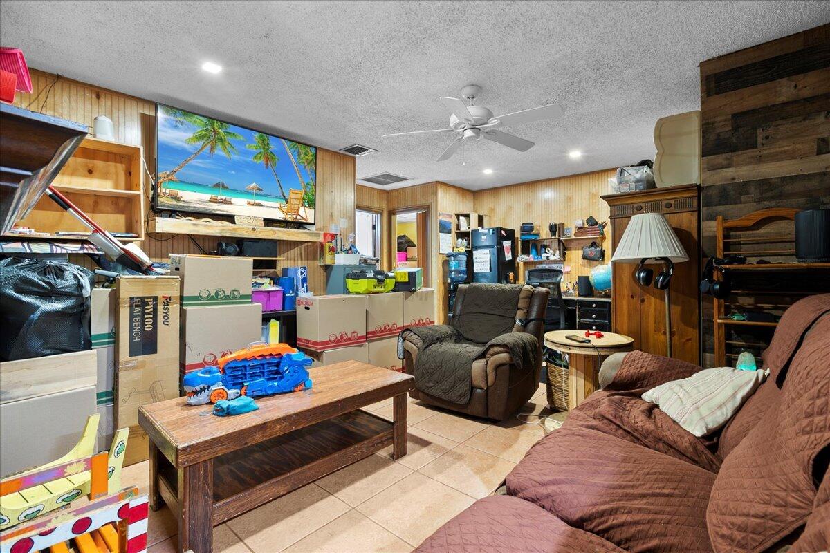 4871 Coconut Boulevard The Acreage, FL 33411 - Photo 24 of 33 21-JLC_5693.jpg1