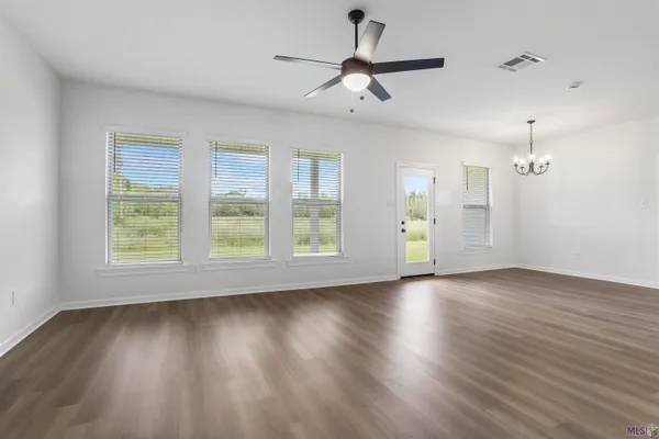 $1,900 | 13615 Ball Park Road, Walker, LA 70785