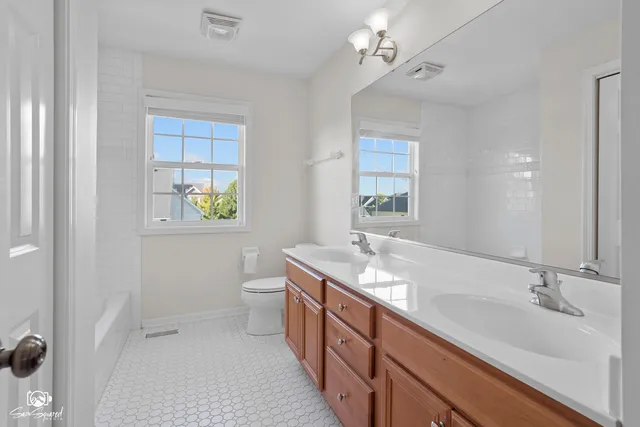 $580,000 | 16432 Harmon Lane, Plainfield, IL 60586