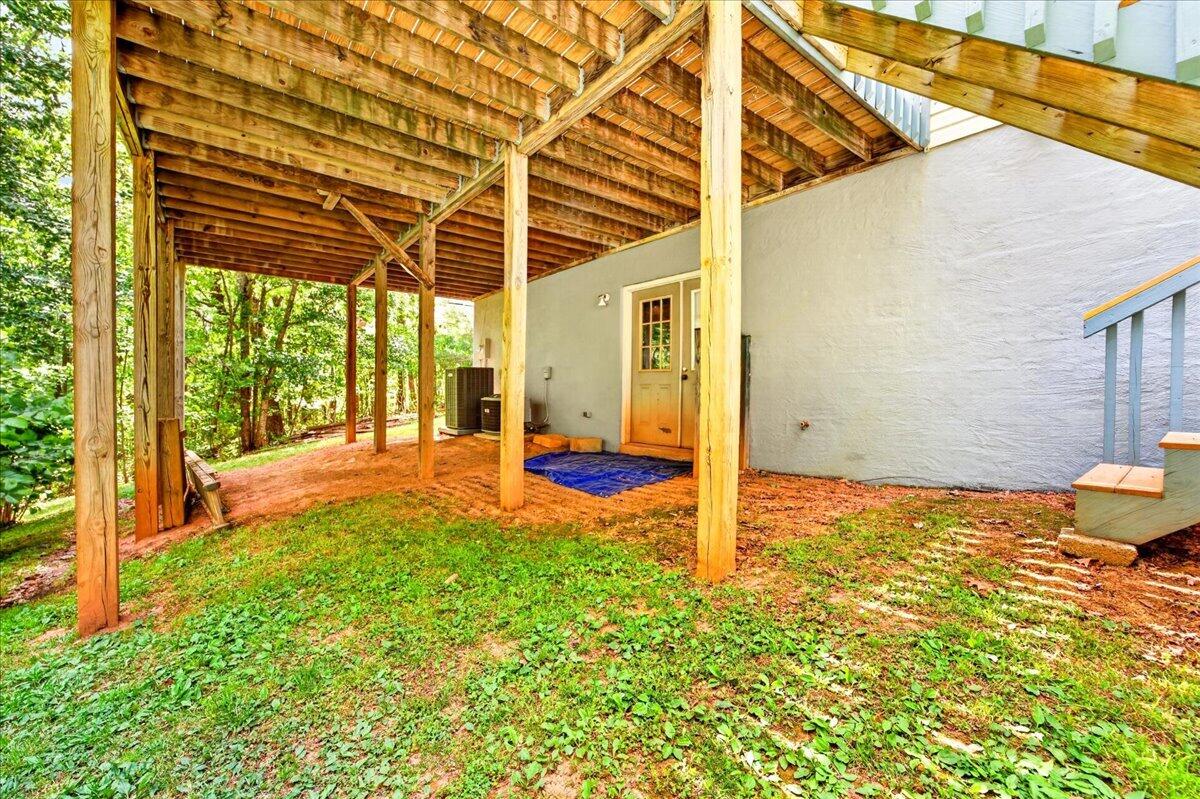 303 Oak Ridge Drive Bassett, VA 24055 - Photo 52 of 63 53-303 ORD-53