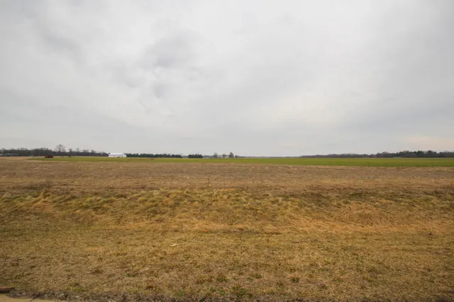 $467,840 | Three Hov Aire Drive, Unit 29 24 ACRES, Three Rivers, MI 49093