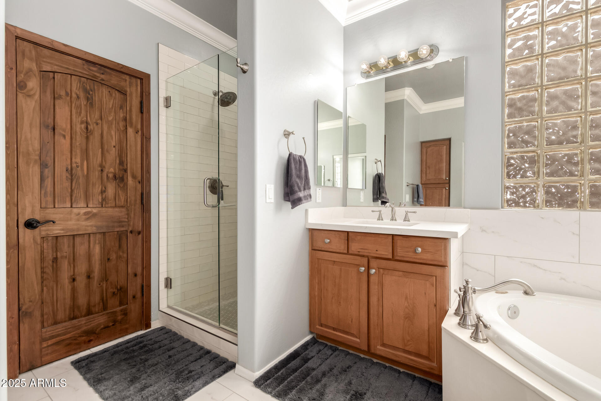 5902 West Gambit Trail Phoenix, AZ 85083 - Photo 18 of 62 Main Bathroom