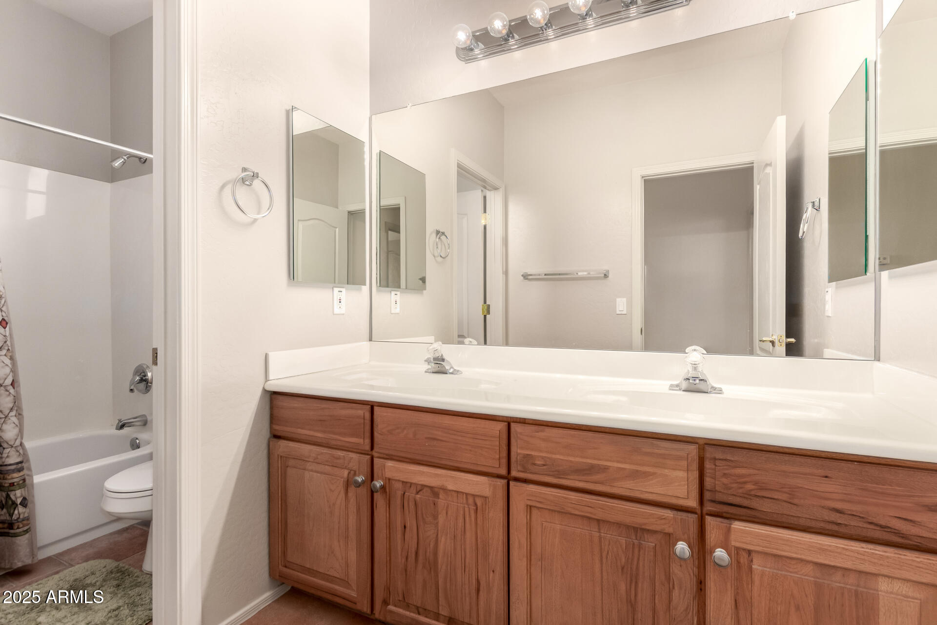 5902 West Gambit Trail Phoenix, AZ 85083 - Photo 21 of 62 Bathroom 2