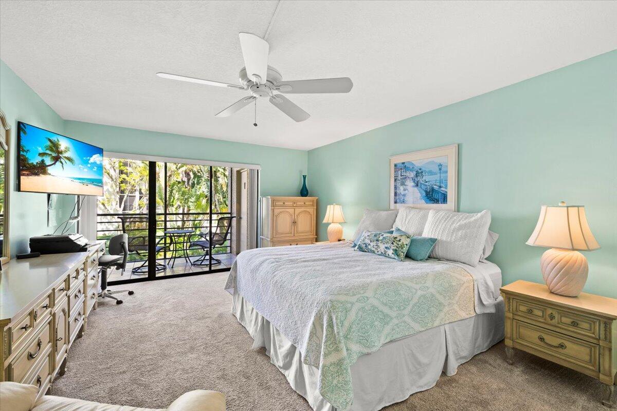 5851 Camino Del Sol, Unit 203 Boca Raton, FL 33433 - Photo 17 of 33 PRIMARY BEDROOM