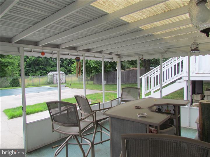 63 Edinburgh Road Blackwood, NJ 08012 - Photo 21 of 25 Porch