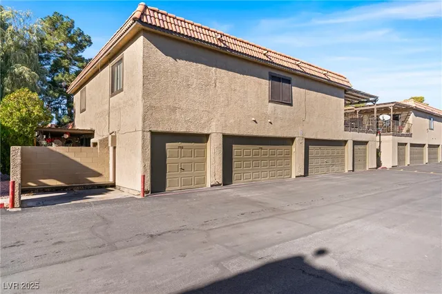 $309,000 | 735 Apple Tree Court, Henderson, NV 89014