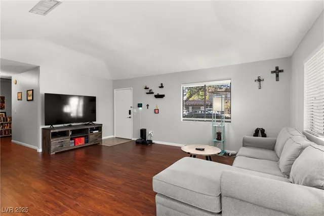 $309,000 | 735 Apple Tree Court, Henderson, NV 89014