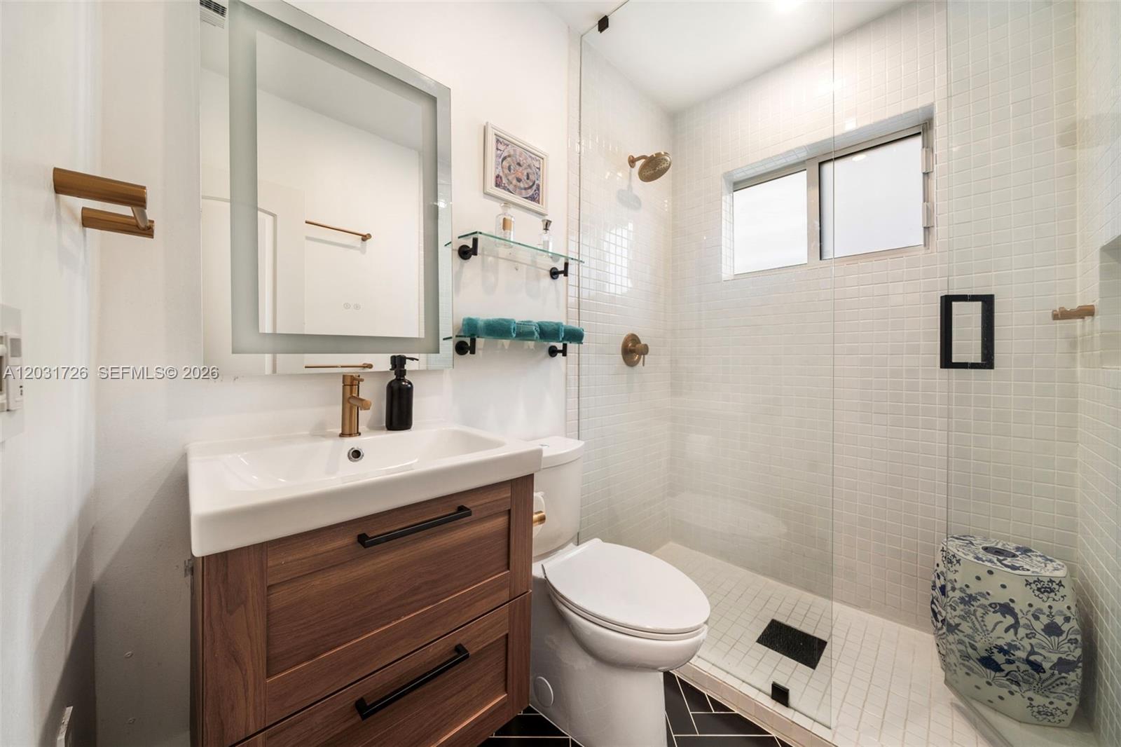 2241 Southwest 25th Terrace Miami, FL 33133 - Photo 25 of 34 Full