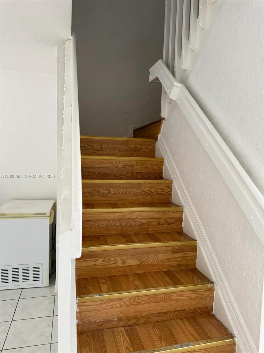 136 Hidden Ct Road, Unit 22D Hollywood, FL 33023 - Photo 7 of 9