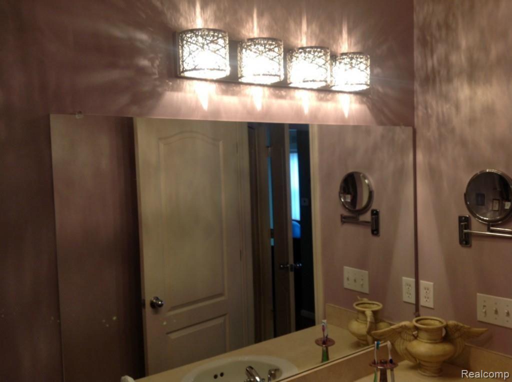 340 North Wixom Road Wixom, MI 48393 - Photo 20 of 26