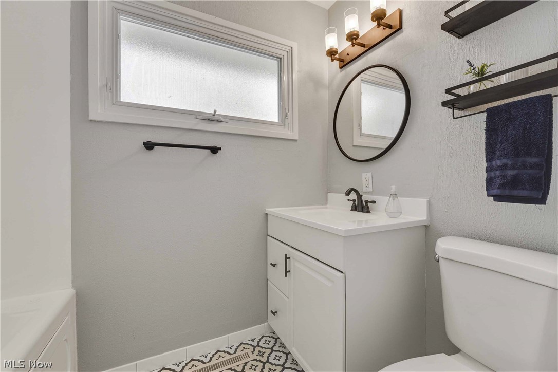 6333 Springwood Road Parma Heights, OH 44130 - Photo 25 of 35