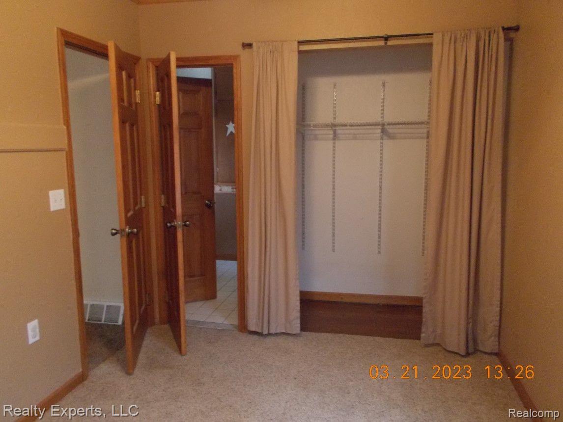 4725 East Dunbar Road Monroe, MI 48161 - Photo 14 of 27 Gallery Image 14
