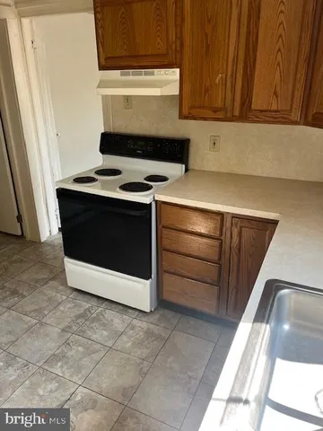 $725 | 145 East Main Street, Unit 2R, Mechanicsburg, PA 17055